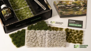 Gamers Grass Tufts: Tufts Starter Box- Green Grass, sample photo 1